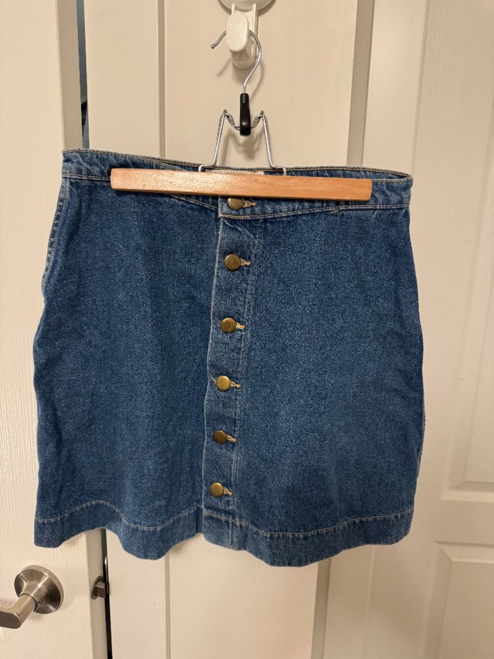 American Apparel Denim Button-Front Skirt | Size Medium